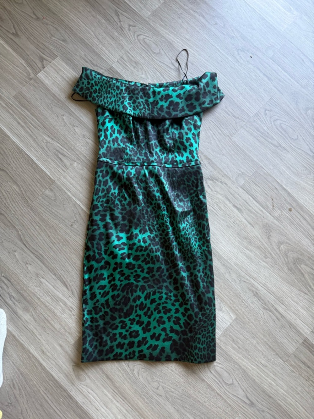 Teri Jon Off-Shoulder Green Leopard Print Sheath Dress